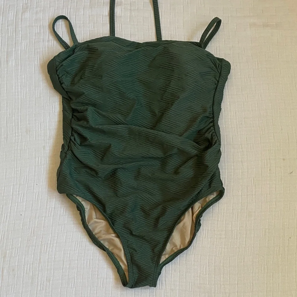 KONA SOL Forest Green Textured One-Piece Swimsuit - Picture 2 of 8